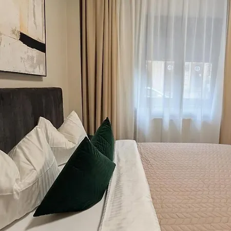 Apartmán Universitate - 2 Baths - 2 Mins To Old Town *