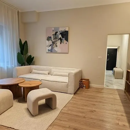 Universitate - 2 Baths - 2 Mins To Old Town Apartmán