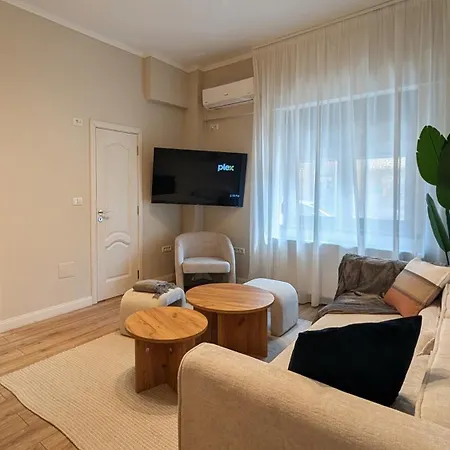 Universitate - 2 Baths - 2 Mins To Old Town